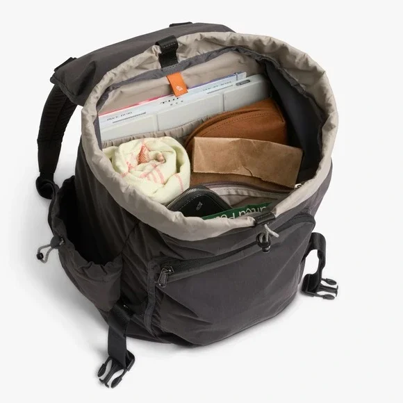 Bellroy Cinch 20L Lightweight Backpack in Charcoal Grey, EUC - Picture 4 of 11